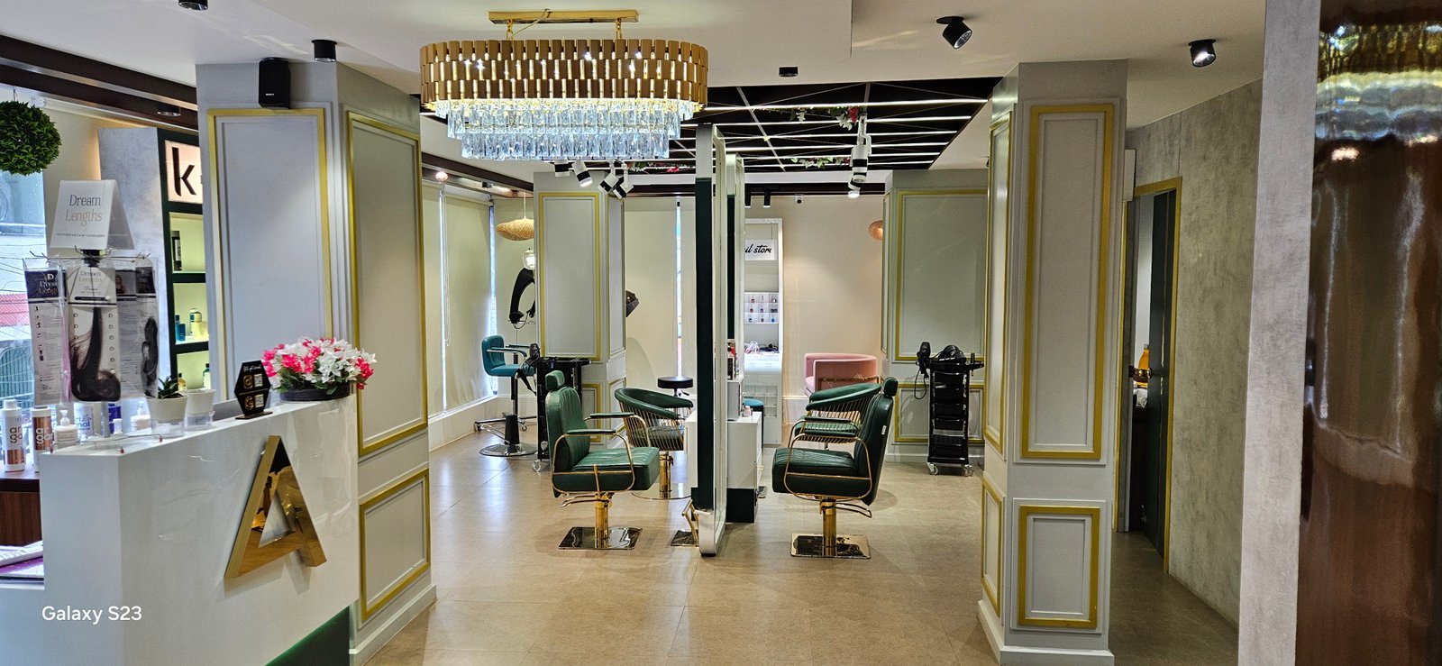 Adam Luxury Salon image 2